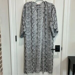 Women’s Printed Cardigan White Black Longline Spring Kimono Topper Lagenlook